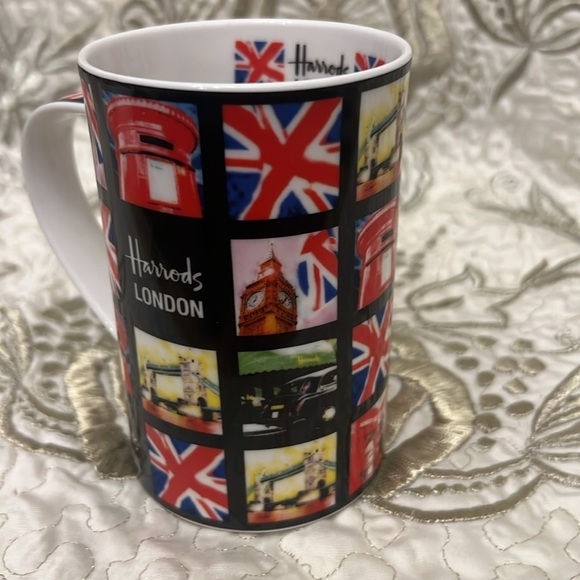 Harrods - exclusive flag design - Picture 3 of 5